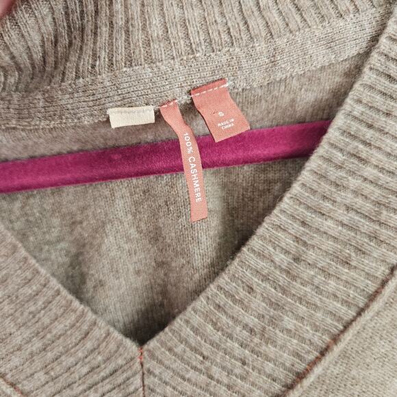 Anthropologie Pilcro Cashmere V Neck Tan Sweater Size Small - Picture 3 of 6